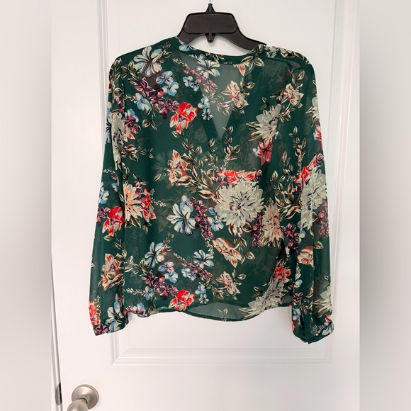 New Day Green Floral Sheer Blouse Size Small - Picture 5 of 9